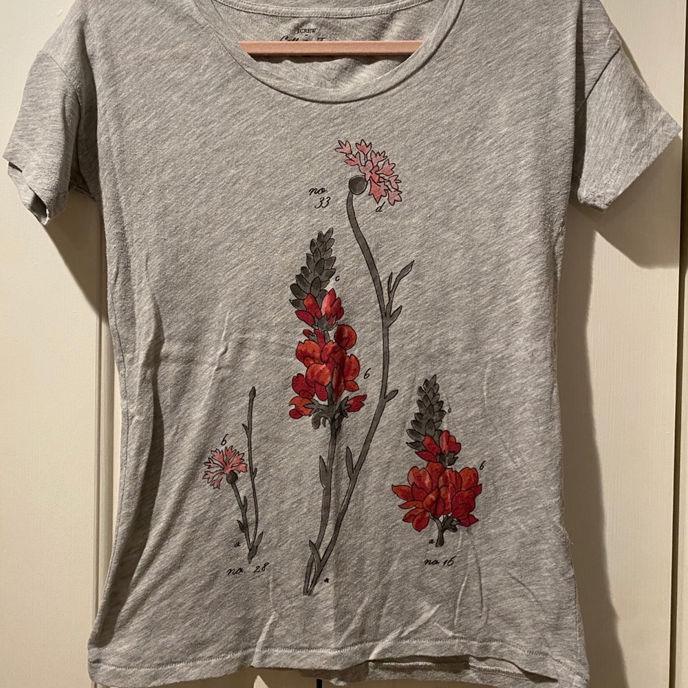 EUC J. Crew Collectors T with flowers XXS